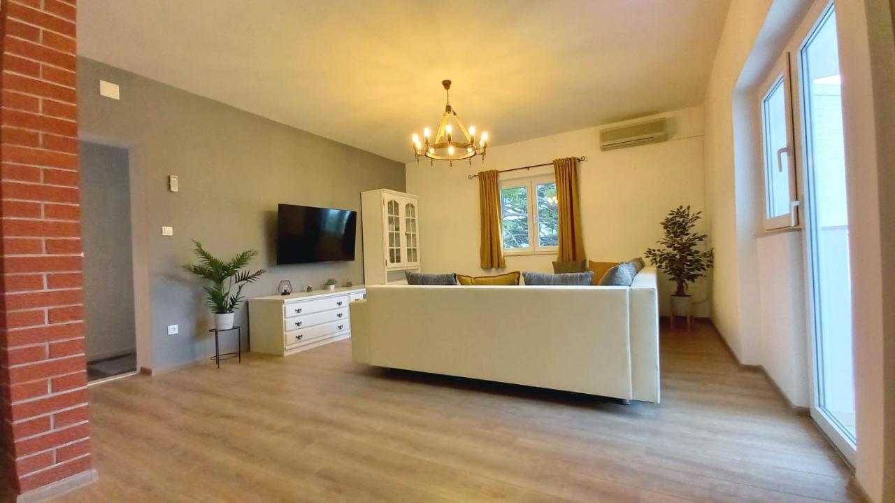 Apartmani Omrcen Baška Voda Quarto foto