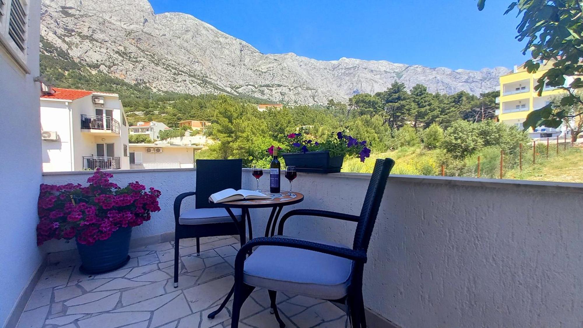 Apartmani Omrcen Baška Voda Quarto foto